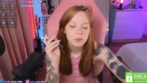 Snapshot of gwen_allen chatting on August 5, 11:28 pm I am Gwen online show from August 5, 11:28 pm