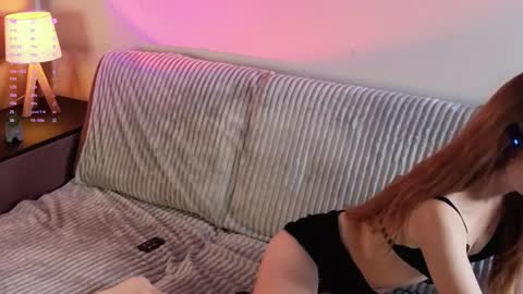 Snapshot of gwenbunn chatting on October 9, 1:14 am Julia online show from October 9, 1:14 am