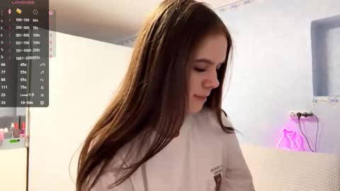 Alice online show from February 8, 1:03 pm