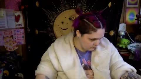 Snapshot of gxddess_fe chatting on February 5, 4:11 pm Goddess Fe online show from February 5, 4:11 pm