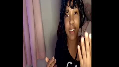 Snapshot of gxddessras chatting on June 12, 12:53 am gxddessras online show from June 12, 12:53 am