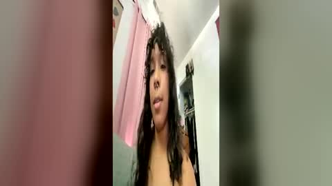 Snapshot of gxddessras chatting on July 5, 7:43 pm gxddessras online show from July 5, 7:43 pm
