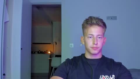 Oliver online show from December 17, 10:38 pm