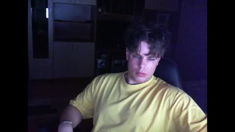 gymguy0505 online show from March 30, 7:26 pm