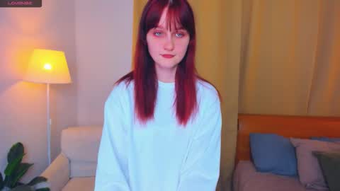 Kelly  Lilly online show from October 17, 7:27 pm