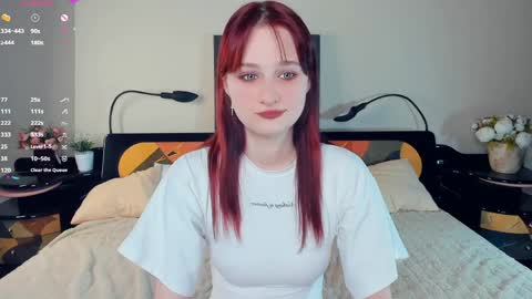 Snapshot of h0lyangel chatting on May 29, 11:47 pm Kelly Lilly online show from May 29, 11:47 pm