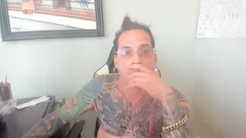 Snapshot of h0lysin chatting on February 19, 5:27 pm Alejandro 3 online show from February 19, 5:27 pm