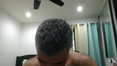 h0nest84 online show from February 9, 1:31 am