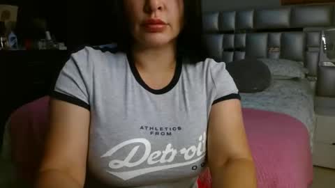 h_a_n_n_n_a online show from November 16, 9:31 pm