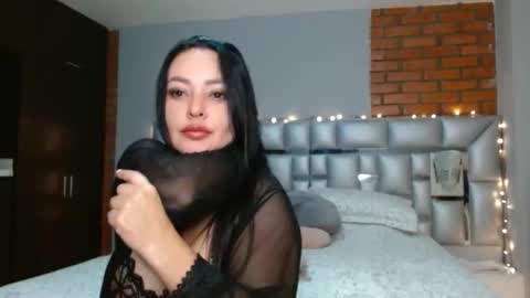 h_a_n_n_n_a online show from January 7, 12:46 am