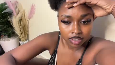 h_o_t_goddess online show from June 25, 5:56 am