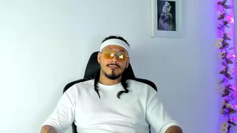 hache222 online show from February 17, 8:58 pm