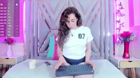 Snapshot of hada_russo chatting on July 9, 4:16 am hada online show from July 9, 4:16 am