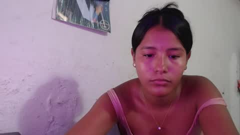 hadesmit1 online show from April 18, 7:07 pm