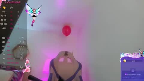 Hadid online show from February 17, 7:09 pm