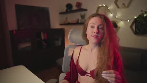 hahayessihaveone online show from October 19, 6:30 pm