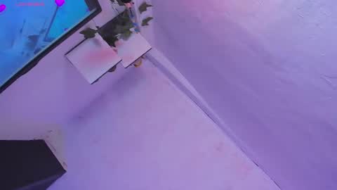 Snapshot of haiiry_girl18 chatting on March 10, 12:37 pm Stacy online show from March 10, 12:37 pm