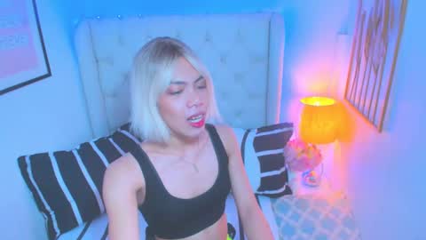 HAILEE HORNY online show from February 10, 11:57 am