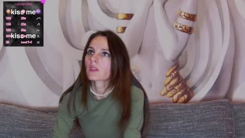 HaileyPeach online show from February 5, 9:18 pm