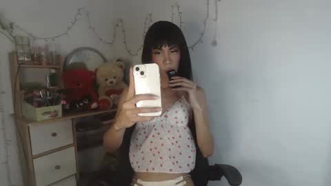 hailey_sweetcum77 online show from April 13, 12:10 pm
