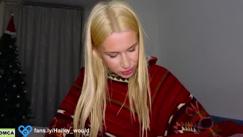 Snapshot of hailey_would chatting on February 1, 3:30 am hailey_would online show from February 1, 3:30 am
