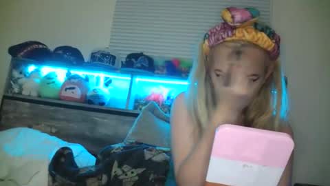 Hailey and d online show from October 31, 12:33 am