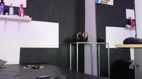 haileycat_ online show from November 1, 12:34 am