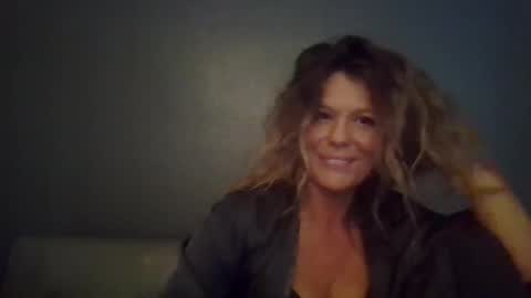 Hailey online show from October 11, 10:52 pm