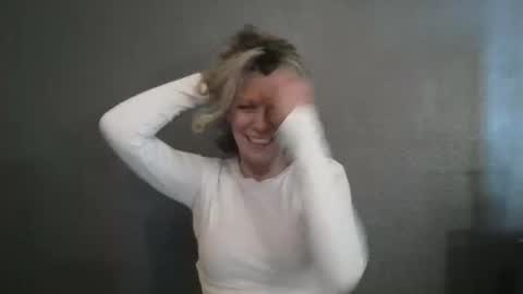 Hailey online show from April 18, 4:22 pm