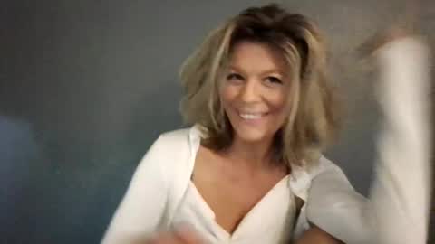 Hailey online show from June 6, 6:45 pm