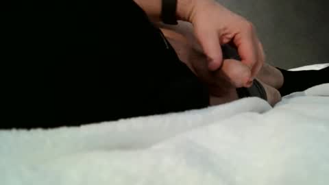 Snapshot of hailhail2 chatting on February 25, 2:10 am share9 online show from February 25, 2:10 am