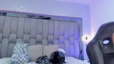 Snapshot of hailybairen chatting on January 20, 7:14 pm  Haily Bairen online show from January 20, 7:14 pm