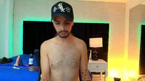 Snapshot of hairy_diamond chatting on September 17, 3:14 pm H A I R Y D I A M O N D online show from September 17, 3:14 pm