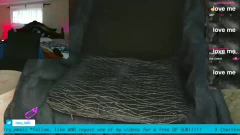 J  M online show from June 2, 2:02 am