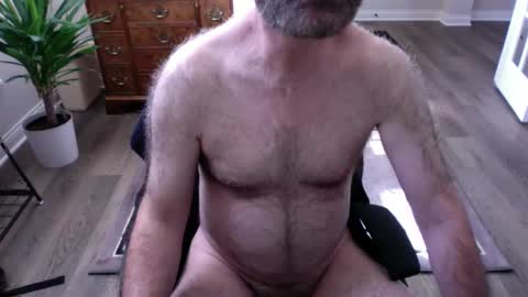 HairyArchTex online show from October 1, 8:04 pm