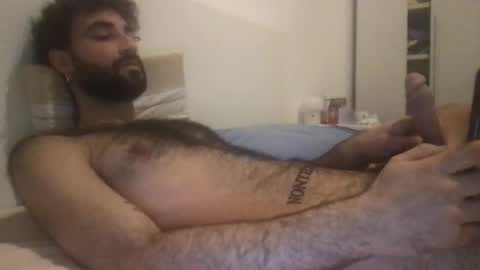 Snapshot of hairybibye chatting on December 9, 5:30 pm hairybibye online show from December 9, 5:30 pm