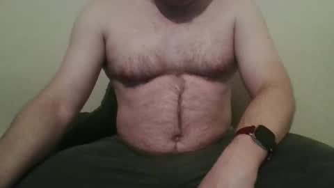 hairychest222141 online show from February 25, 11:41 am