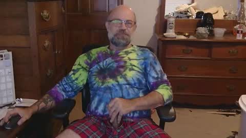 HairyDaddyBear69 online show from December 5, 3:20 pm