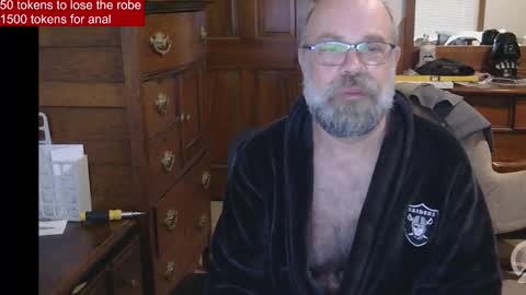HairyDaddyBear69 online show from March 30, 11:33 am