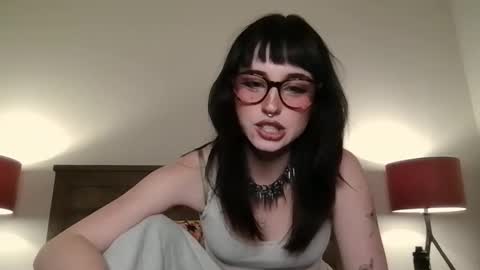 Jess online show from November 23, 1:05 am