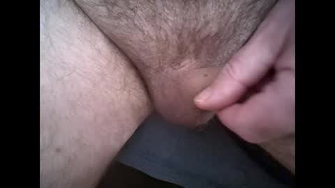 Snapshot of hairyman007 chatting on December 18, 10:40 am hairyman007 online show from December 18, 10:40 am