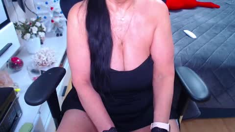 Snapshot of hairypussygranny chatting on December 29, 12:34 pm Monika online show from December 29, 12:34 pm