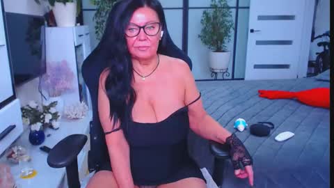 Snapshot of hairypussygranny chatting on September 30, 9:58 am Monika online show from September 30, 9:58 am