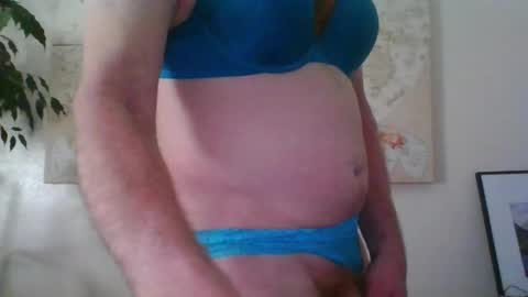 hairypussylover089 online show from February 23, 3:02 am