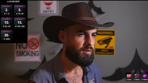 Snapshot of hairyrobxxx chatting on October 22, 6:07 pm HairyRobXxX online show from October 22, 6:07 pm