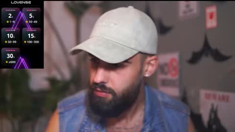 Snapshot of hairyrobxxx chatting on October 24, 3:41 pm HairyRobXxX online show from October 24, 3:41 pm