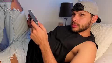 Independent       model  online show from October 19, 10:43 pm