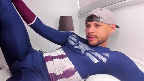 Independent       model  online show from April 15, 8:31 pm