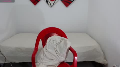 Snapshot of halan_demon chatting on January 7, 7:42 am halan_demon online show from January 7, 7:42 am