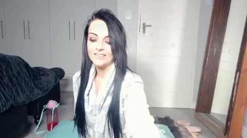 Snapshot of haley_vernandez chatting on October 16, 9:43 am Haley online show from October 16, 9:43 am